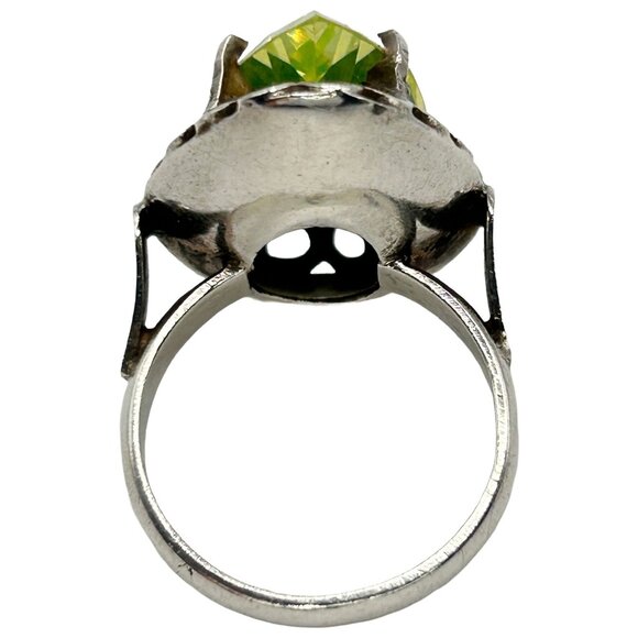 925 Sterling Silver Simulated Peridot Cocktail Ring - Size 7 - Picture 5 of 8